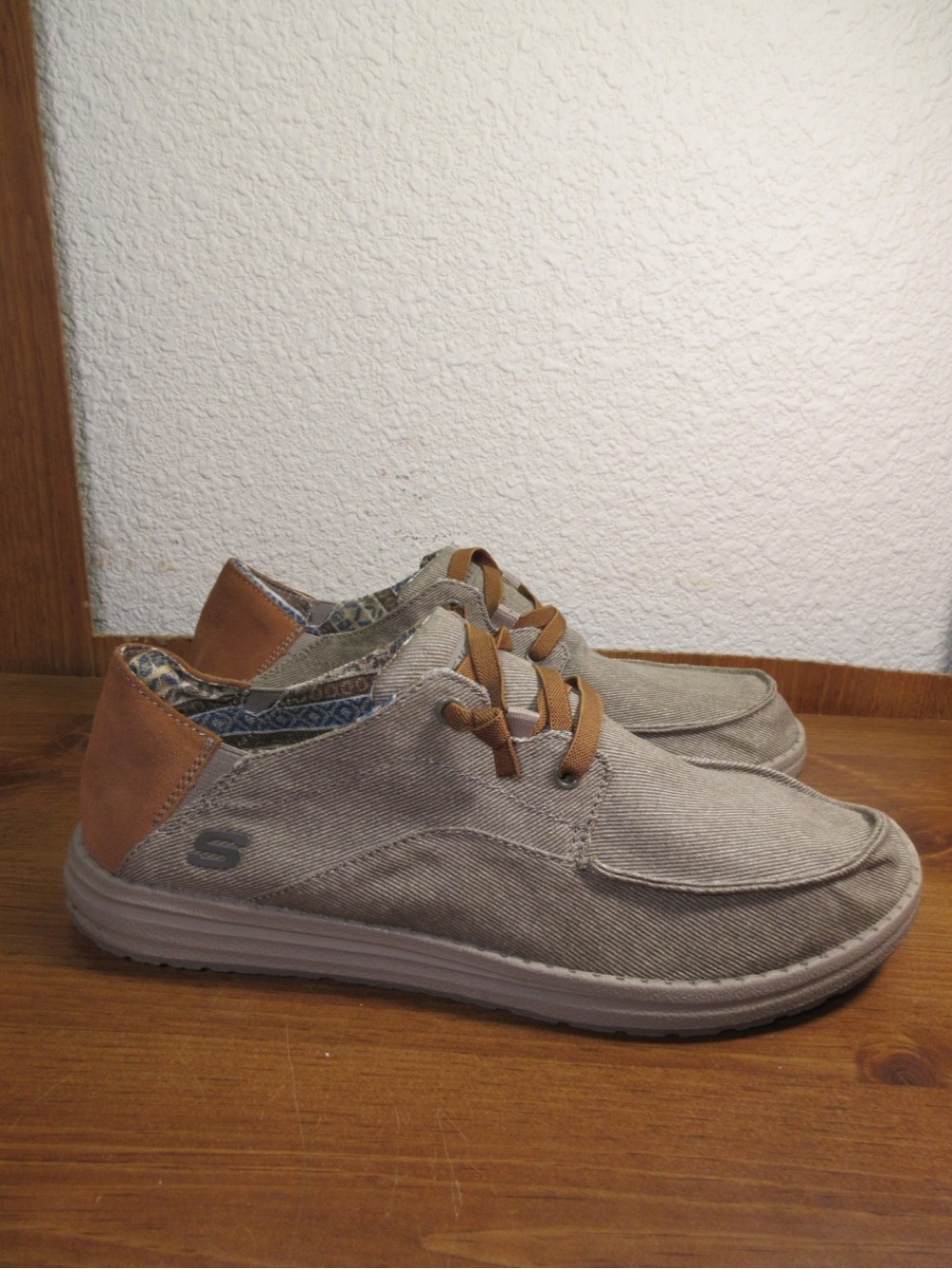 Skechers Men's Casual Lace-Up Sneakers in Light Gray and Tan Accents
